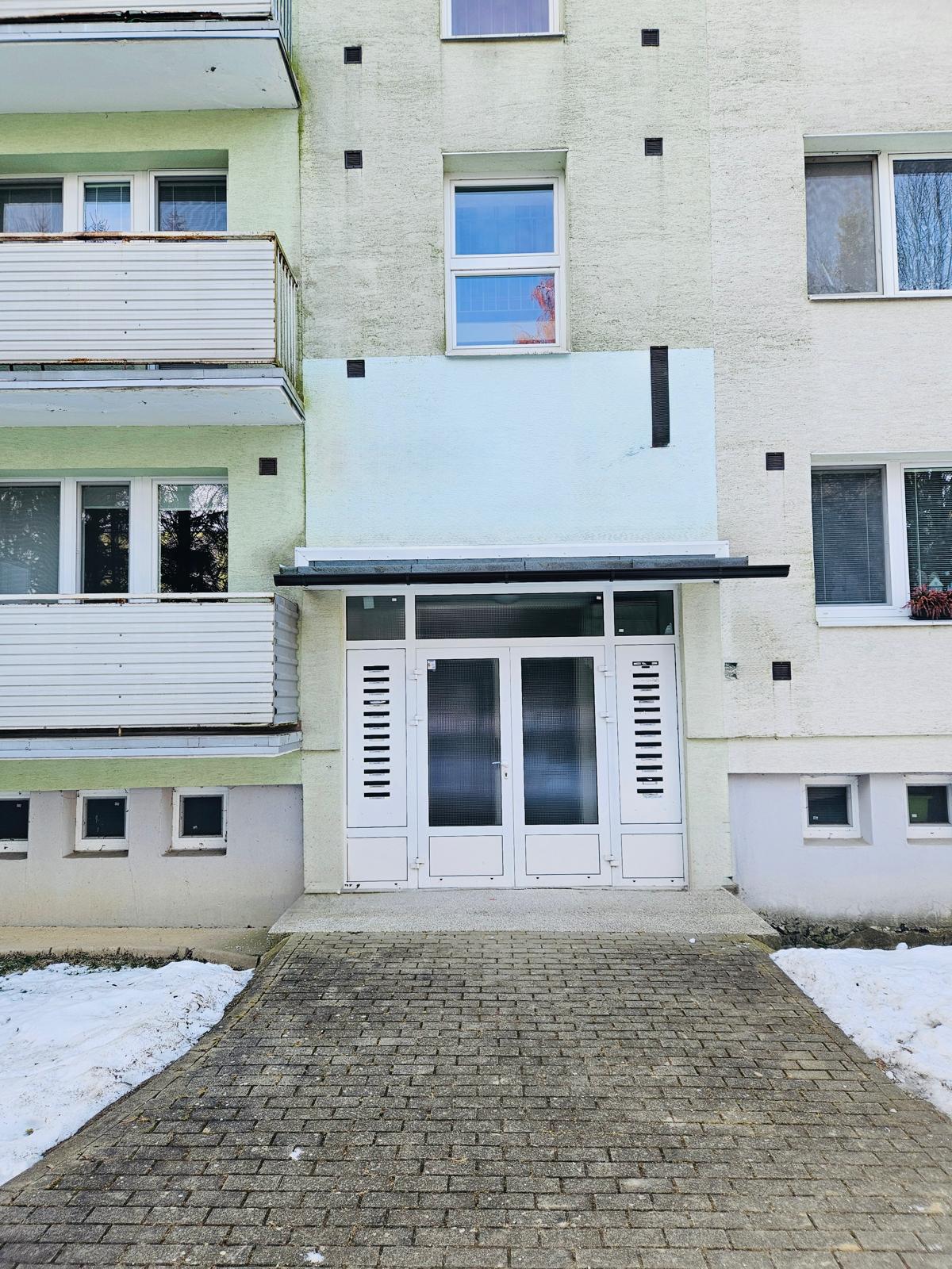 NA PREDAJ 3-IZBOVÝ BYT V TURČIANSKYCH TEPLICIACH, HORNÉ RAKOVCE