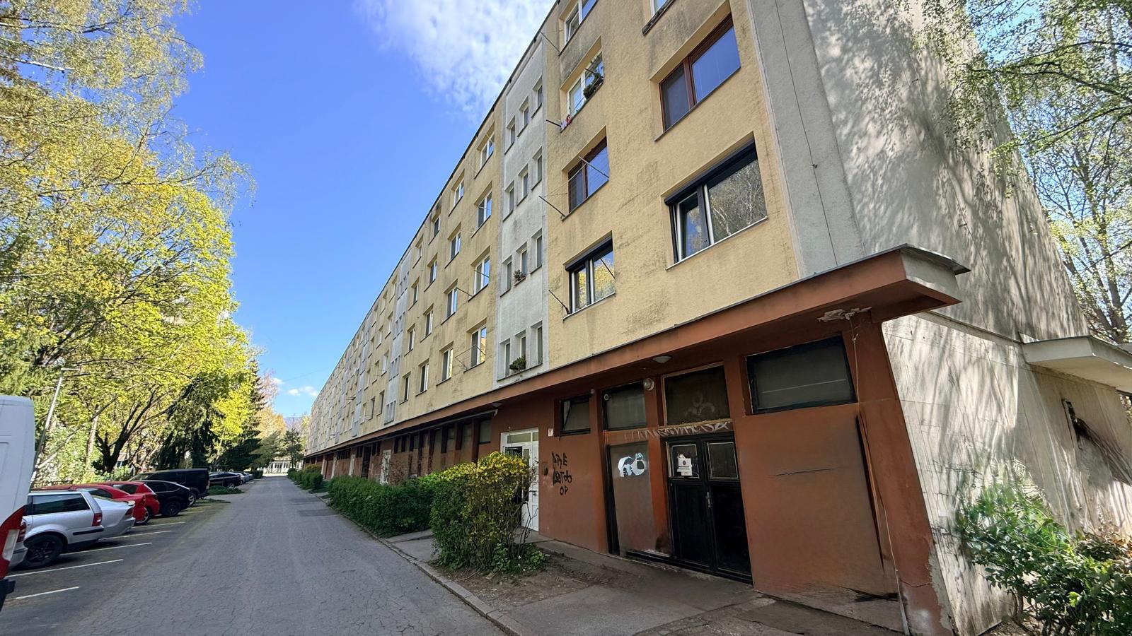 1-izbový byt po rekonštrukcii, 36 m², 1. poschodie, Martin – Sever, ul. Zvolenská