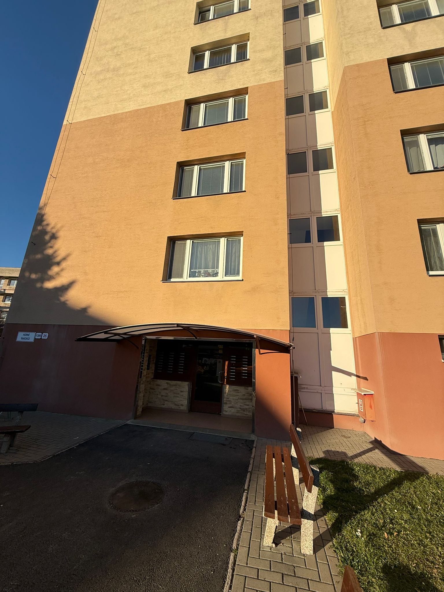 Prenájom 3-izbového bytu – Turčianske Teplice, Horné Rakovce